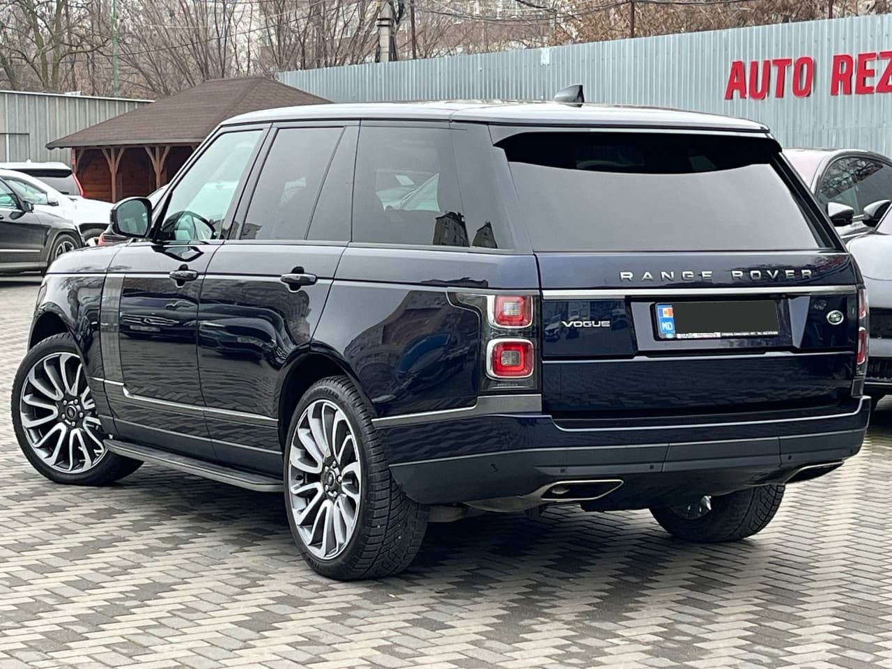 Land Rover Range Rover Vogue 2021 — Миниатюра 2