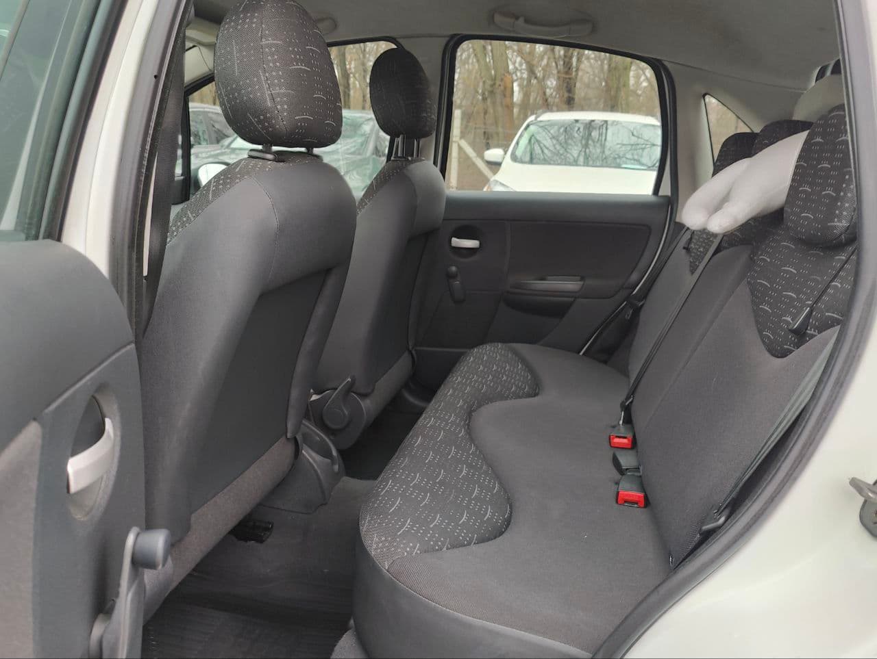 Citroen C3 2008 — Миниатюра 8