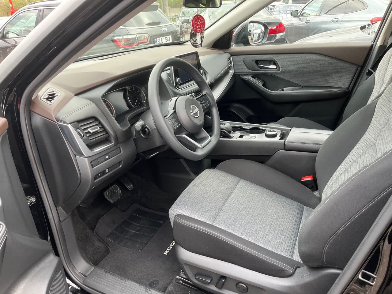 Nissan Rogue 2023 — Миниатюра 7