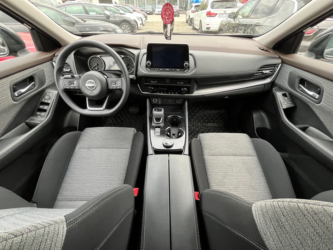 Nissan Rogue 2023 — Миниатюра 9