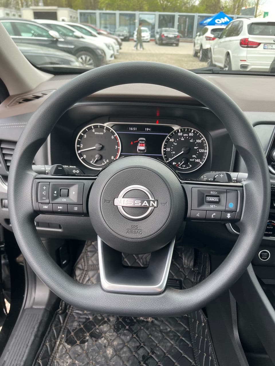 Nissan Rogue 2023 — Миниатюра 11