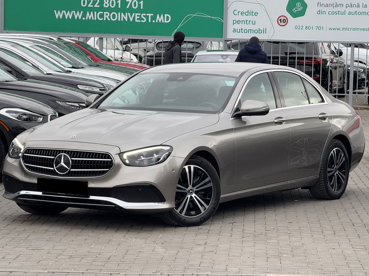 Mercedes E 200 2023 — Миниатюра 3