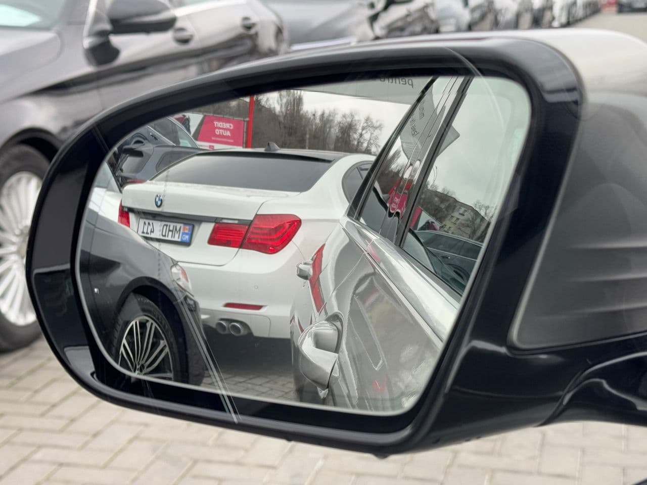 Mercedes E 200 2023 — Миниатюра 16