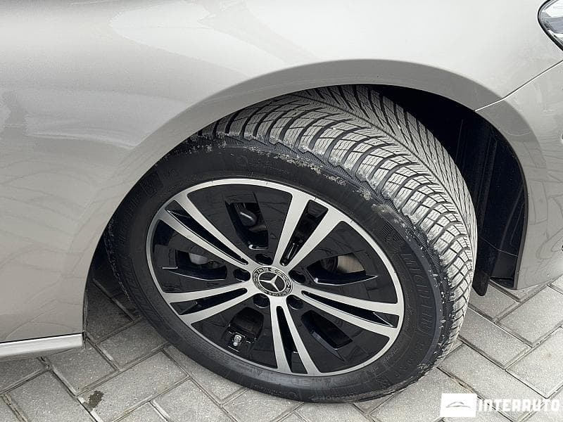 Mercedes E 200 2023 — Миниатюра 17
