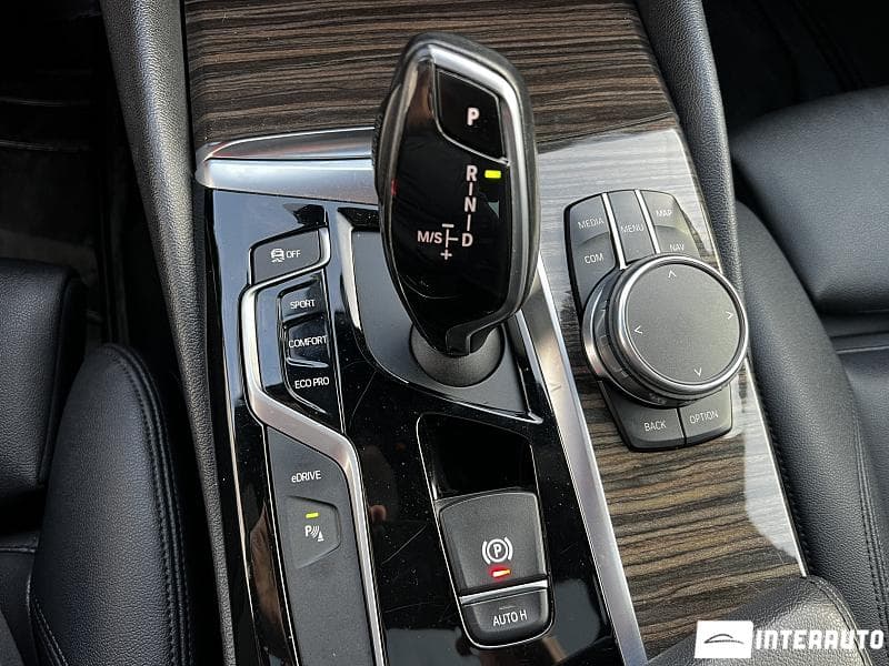BMW 530e 2018 — Миниатюра 11