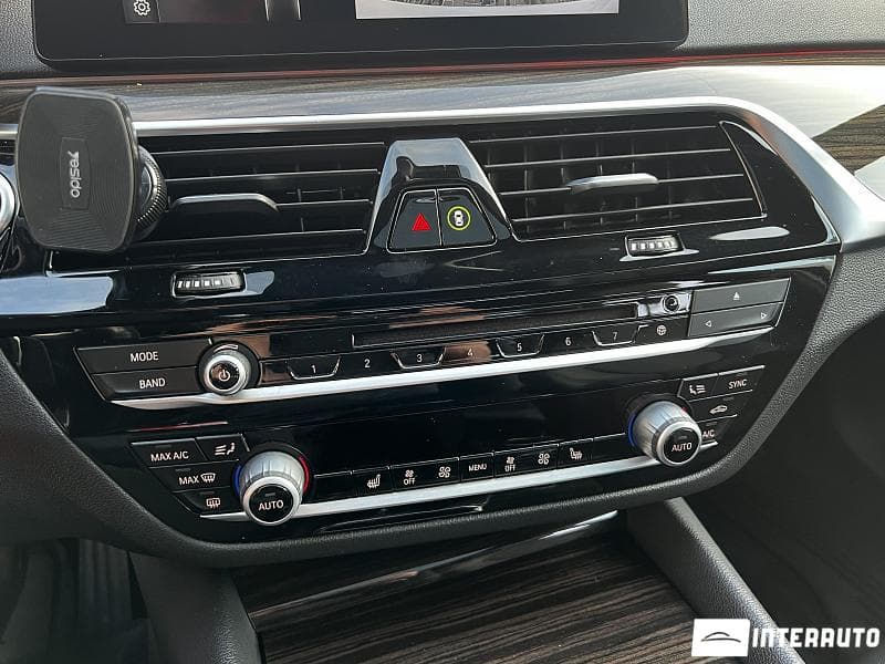 BMW 530e 2018 — Миниатюра 13