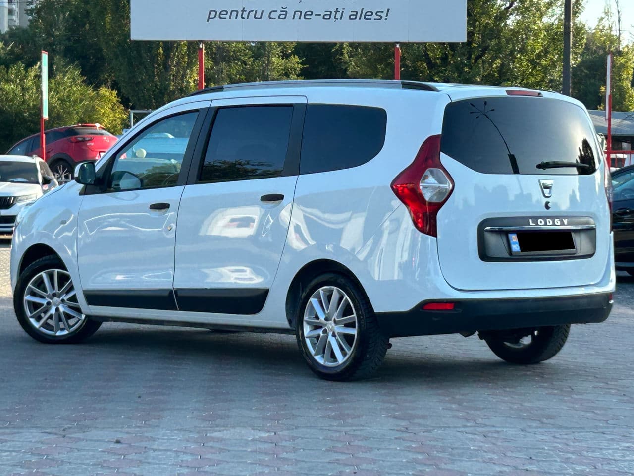 Dacia Lodgy 2020 — Миниатюра 2