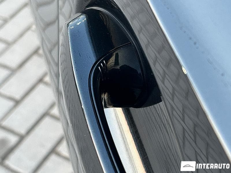 BMW 330E 2020 — Миниатюра 5
