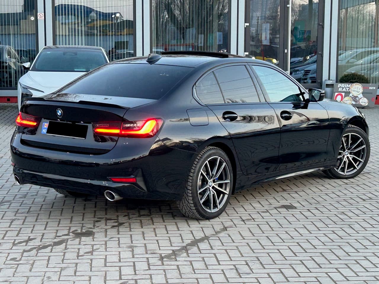 BMW 330E 2020 — Миниатюра 3