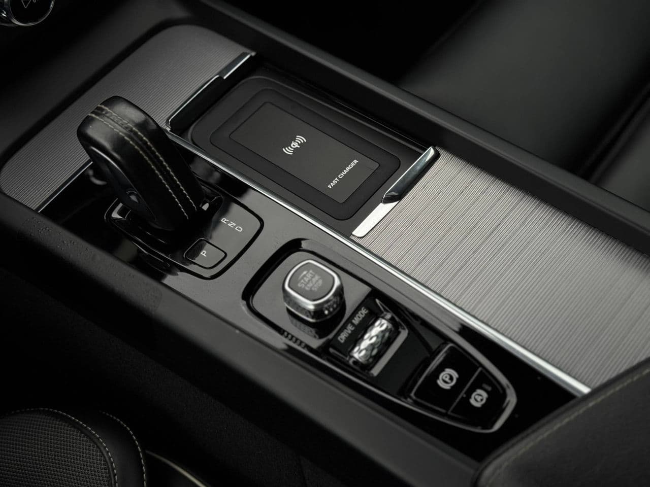 Volvo XC 60 2019 — Миниатюра 12