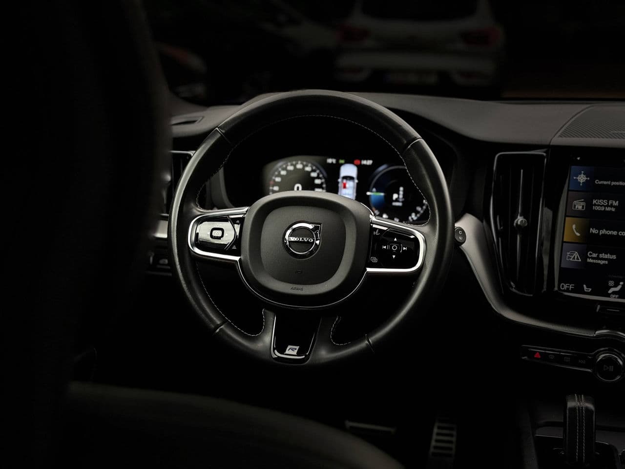 Volvo XC 60 2019 — Миниатюра 7