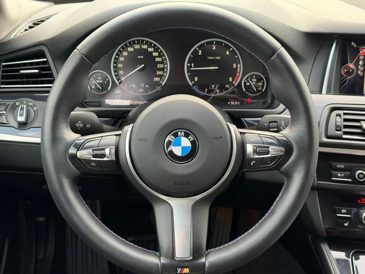 BMW 520 2016 — Миниатюра 11