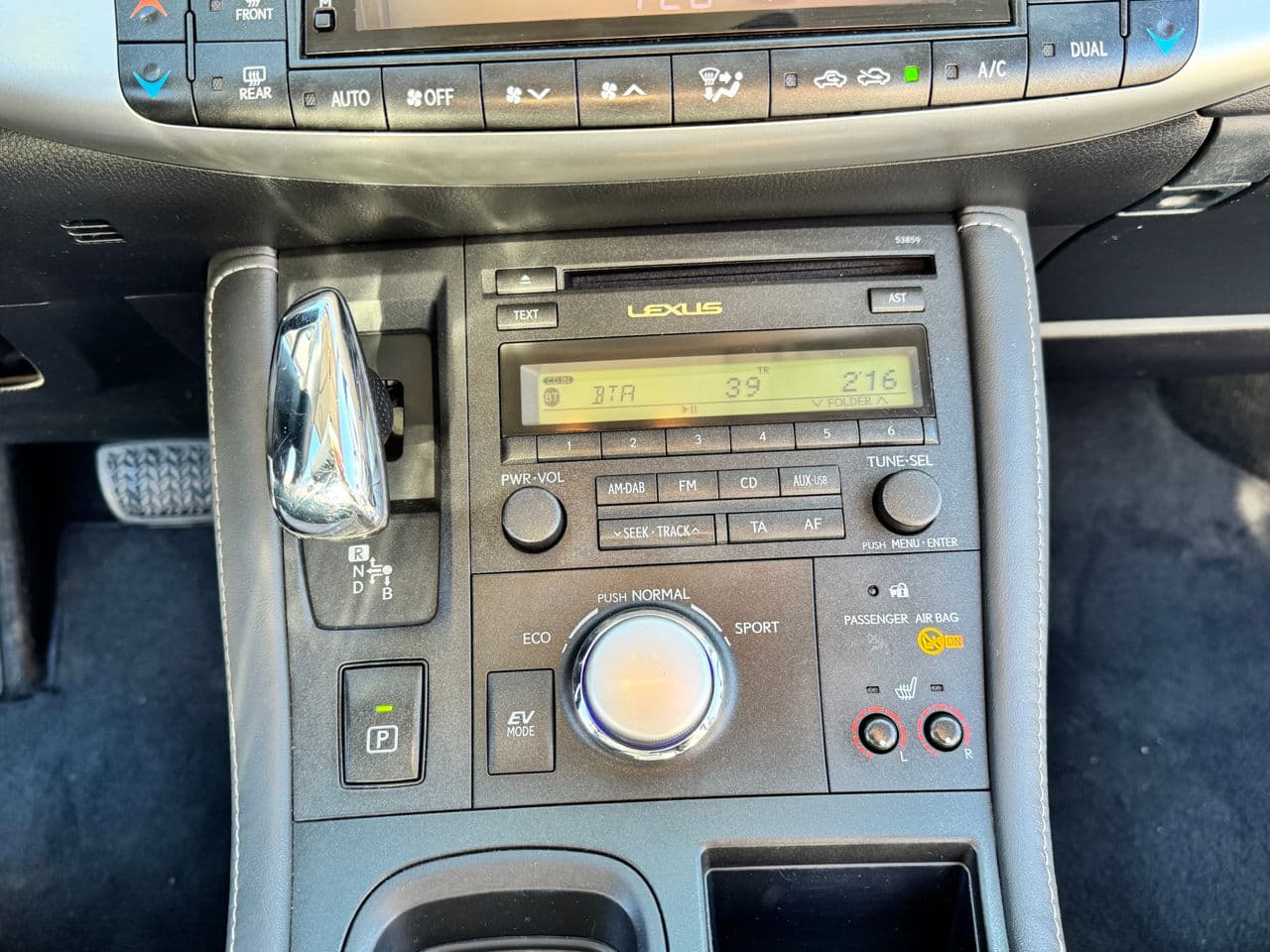Lexus CT 200h 2012 — Миниатюра 10