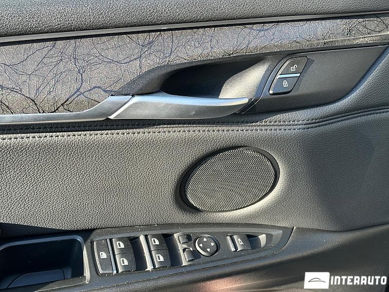 BMW X5 4.0D 2015 — Миниатюра 15