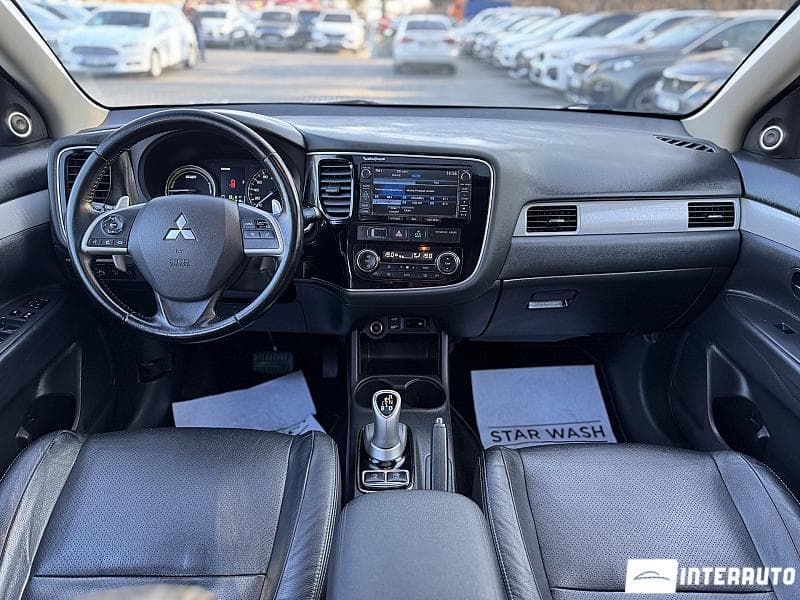 2015 Mitsubishi Outlander — Miniatură 18