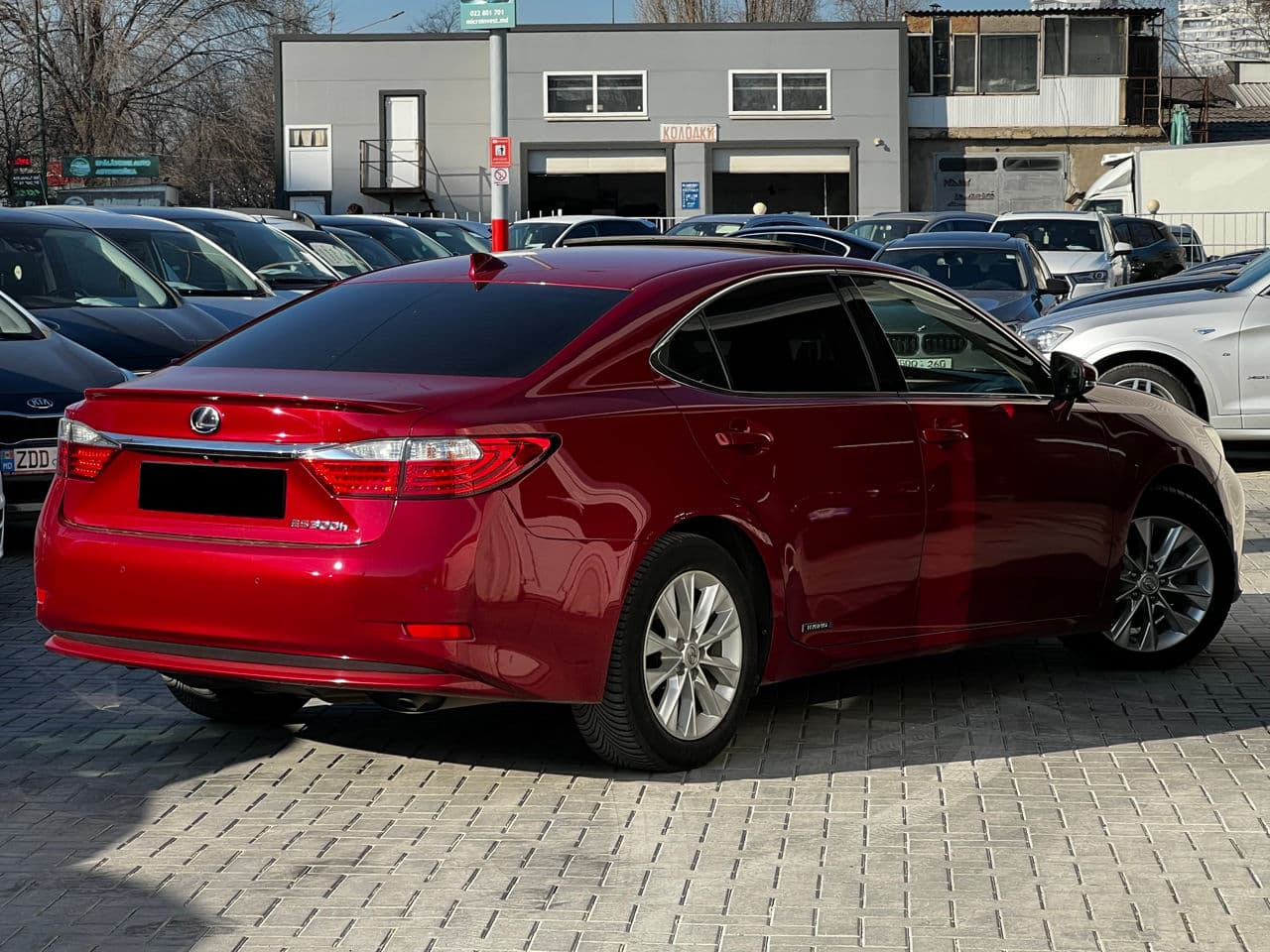 Lexus ES 300h 2015 — Миниатюра 3