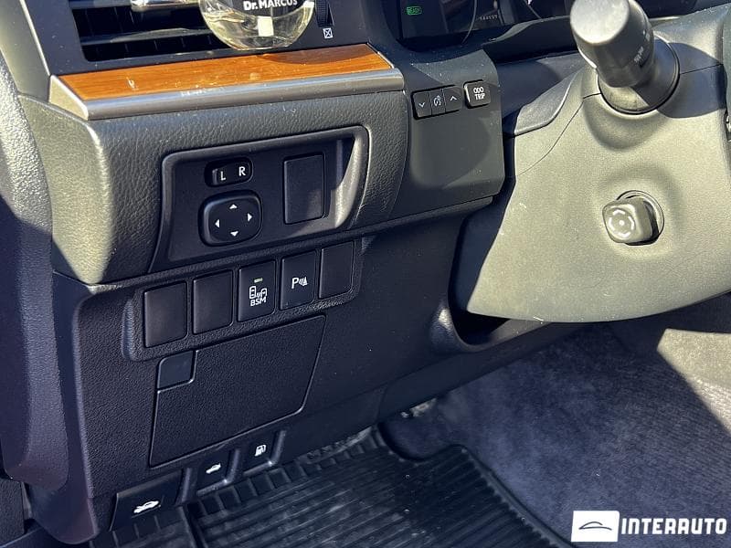 Lexus ES 300h 2015 — Миниатюра 18