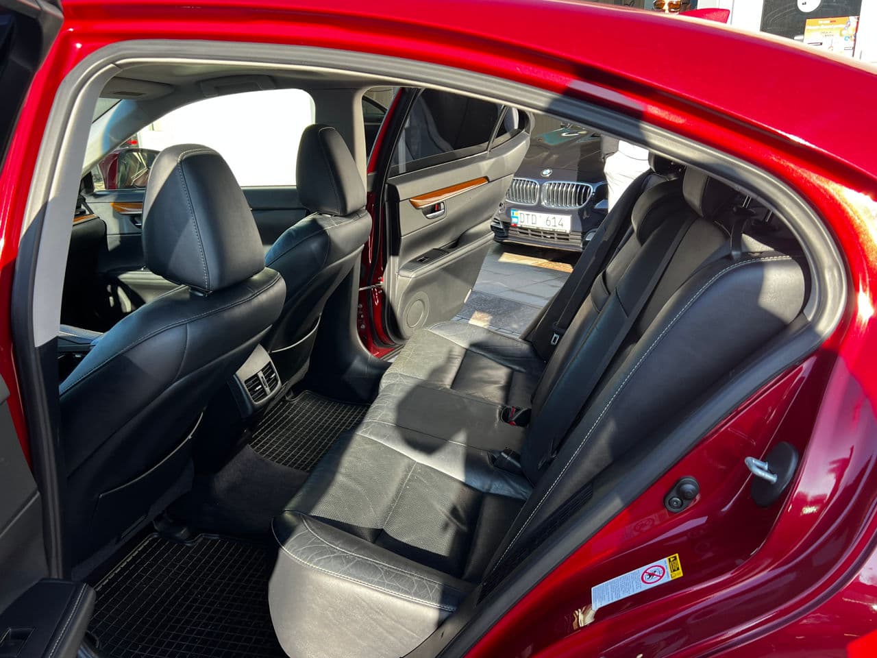 Lexus ES 300h 2015 — Миниатюра 6
