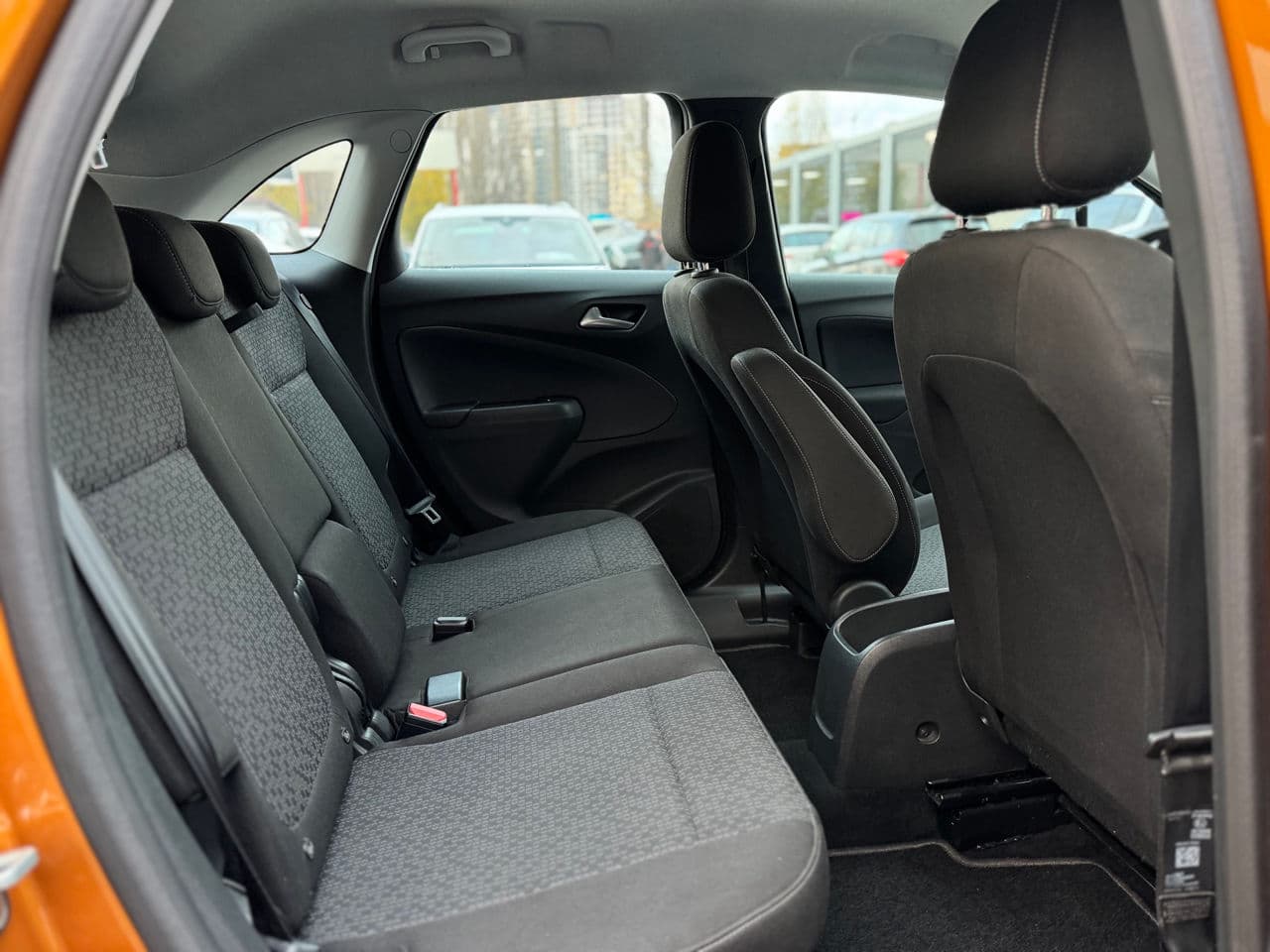 Opel Crossland X 2018 — Миниатюра 19