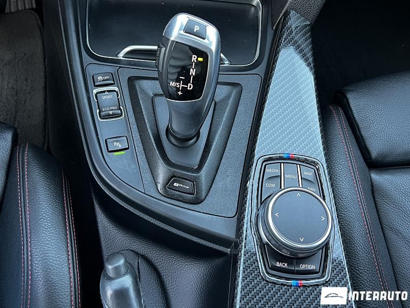 BMW 330E 2017 — Миниатюра 13