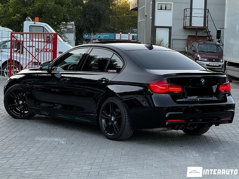 BMW 330E 2017 — Миниатюра 2