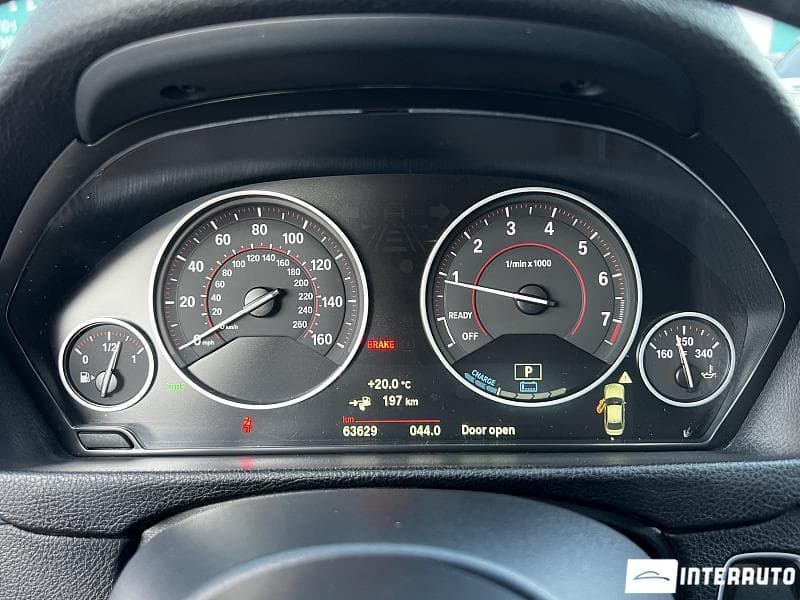 BMW 330E 2017 — Миниатюра 10