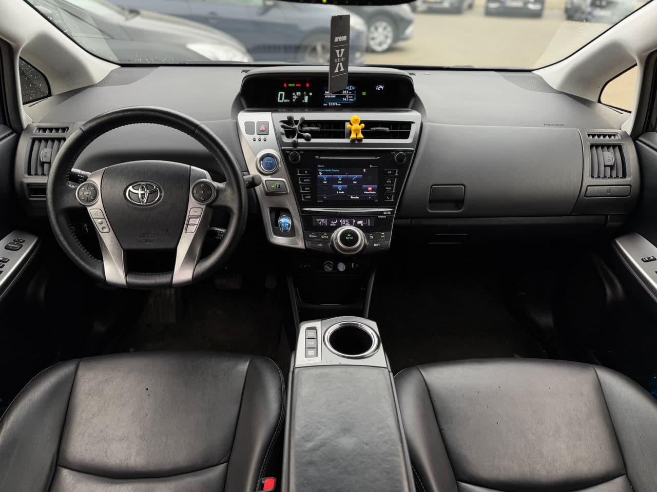 Toyota Prius Plus / V 2017 — Миниатюра 9