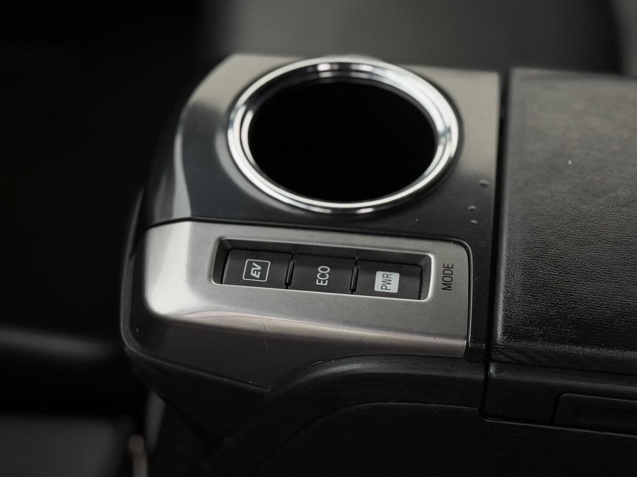 Toyota Prius Plus / V 2017 — Миниатюра 15