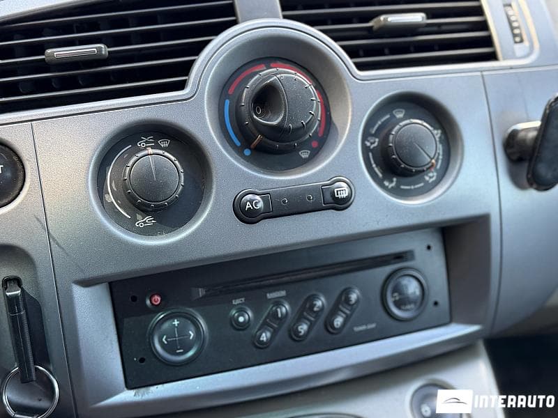 Renault Scenic 2004 — Миниатюра 11