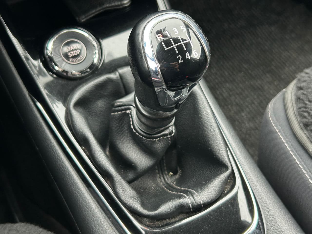 Nissan Pulsar 2014 — Миниатюра 15
