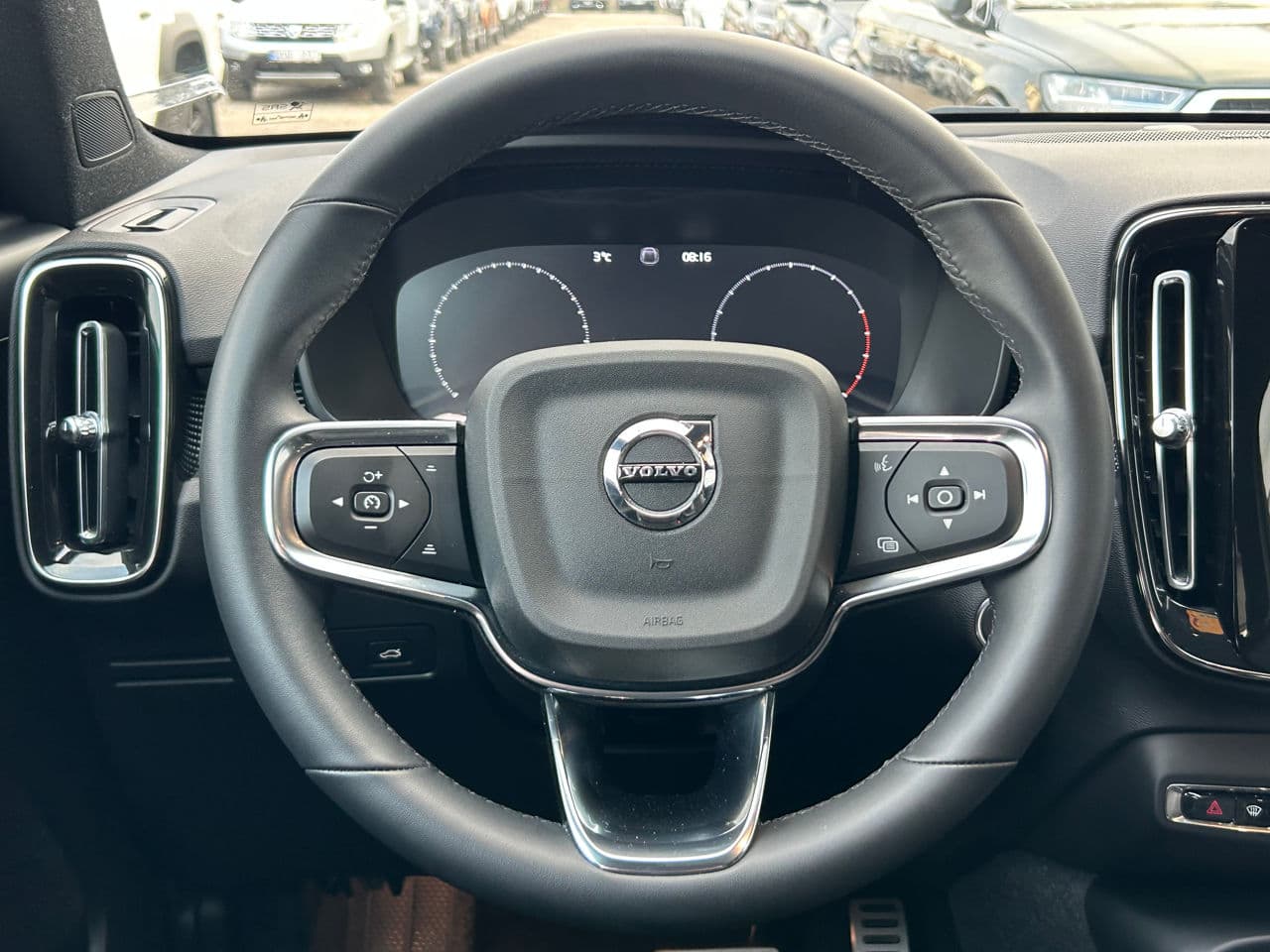 Volvo XC 40 2021 — Миниатюра 11