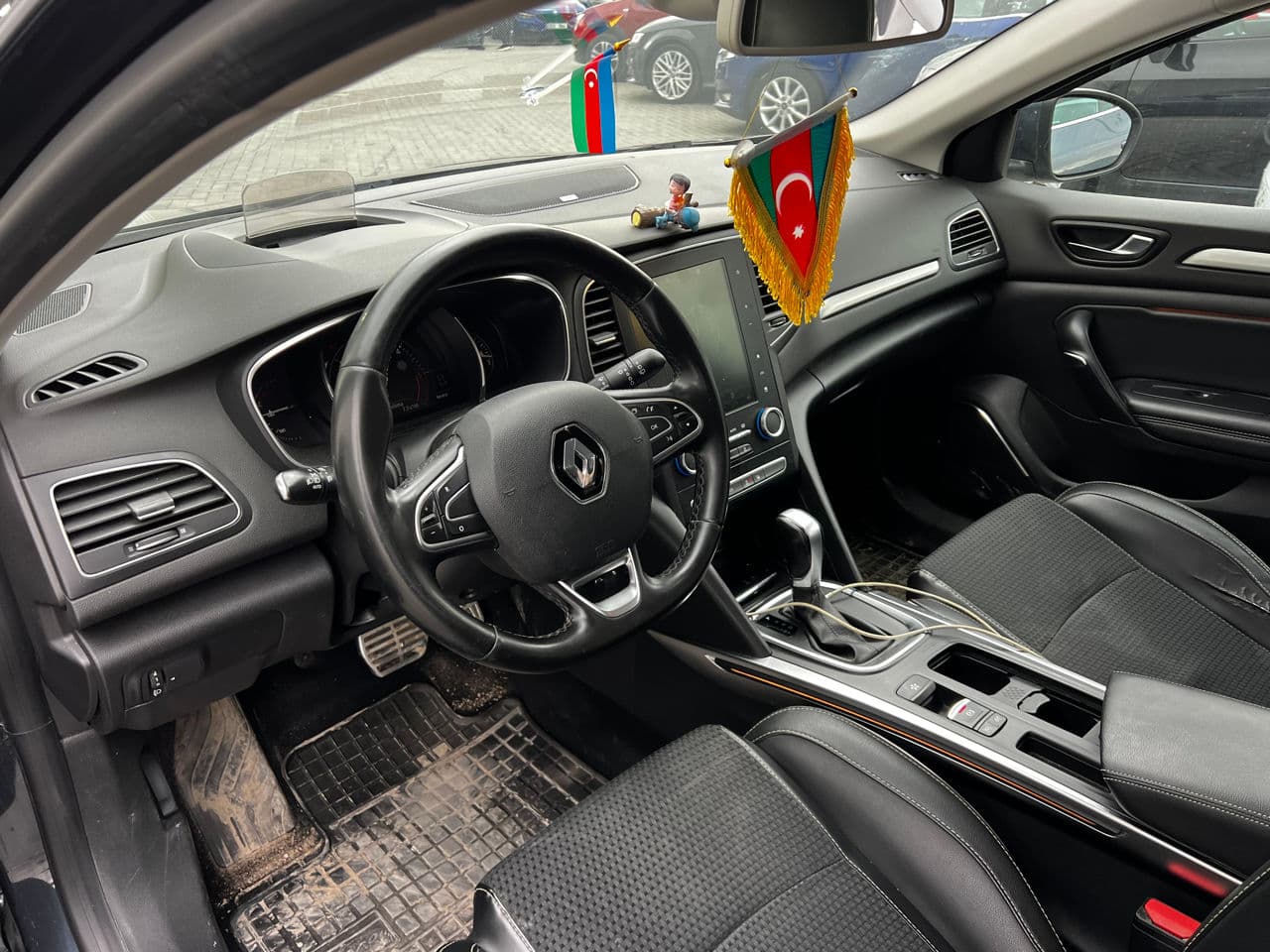 Renault Megane 2018 — Миниатюра 6