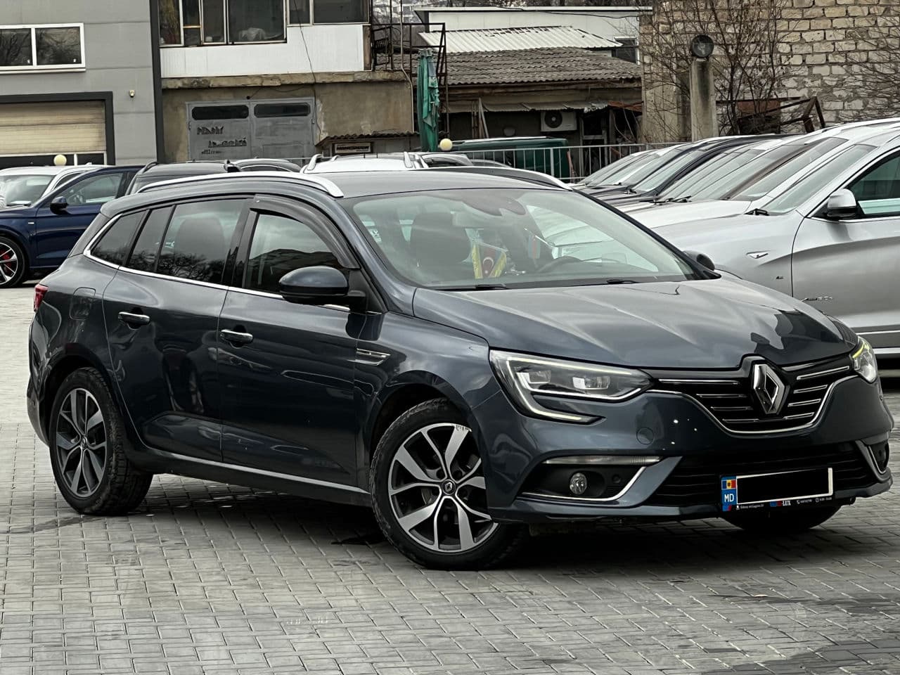 Renault Megane 2018 — Миниатюра 2