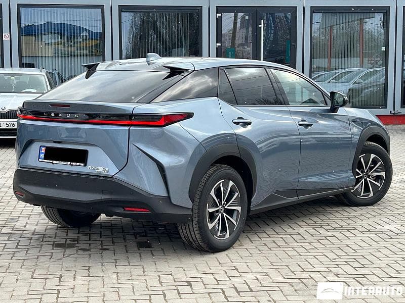 Lexus RZ 450e 2023 — Миниатюра 3