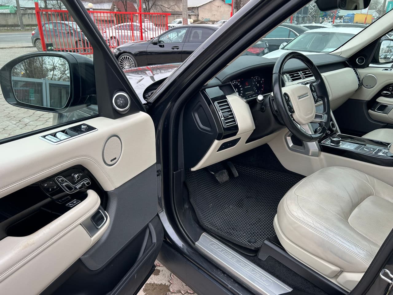 Land Rover Range Rover Vogue 2019 — Миниатюра 7