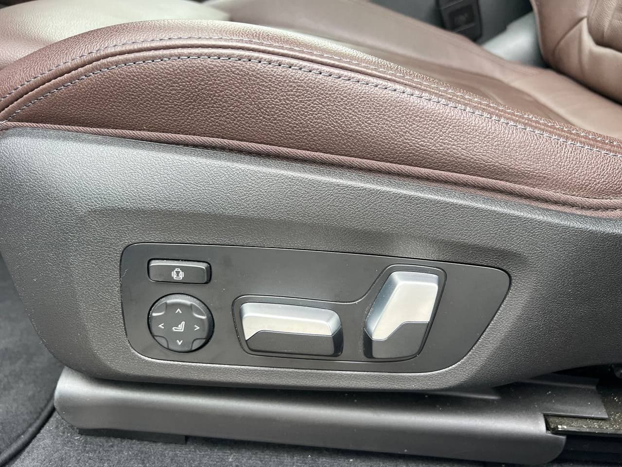 BMW X4 2.0D 2024 — Миниатюра 13