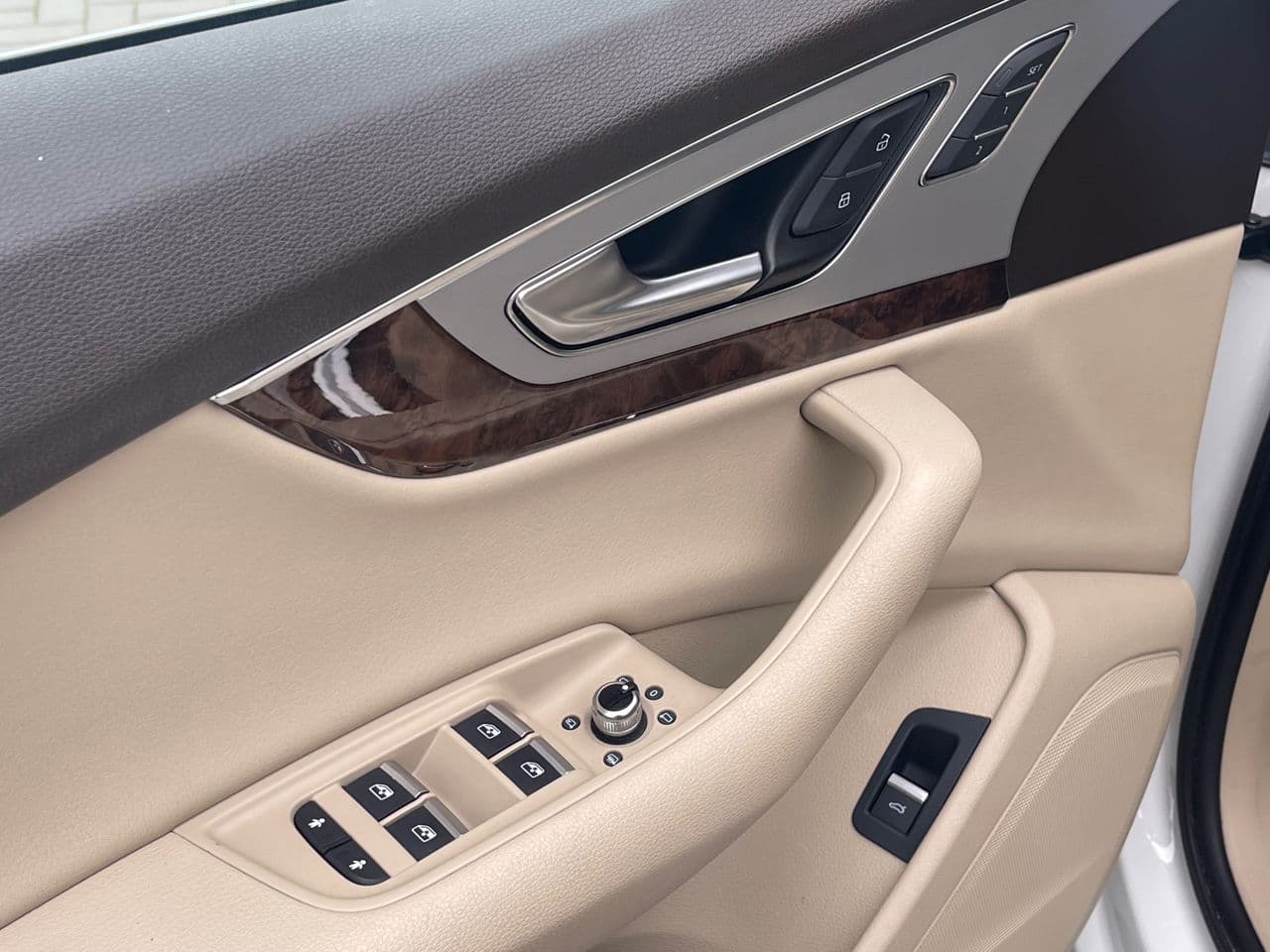 Audi Q7 2018 — Миниатюра 6