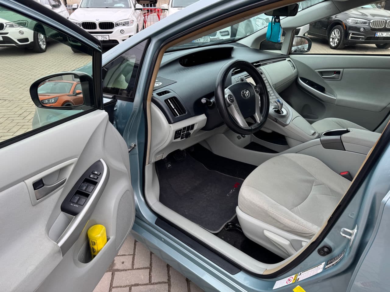 Toyota Prius 2014 — Миниатюра 8