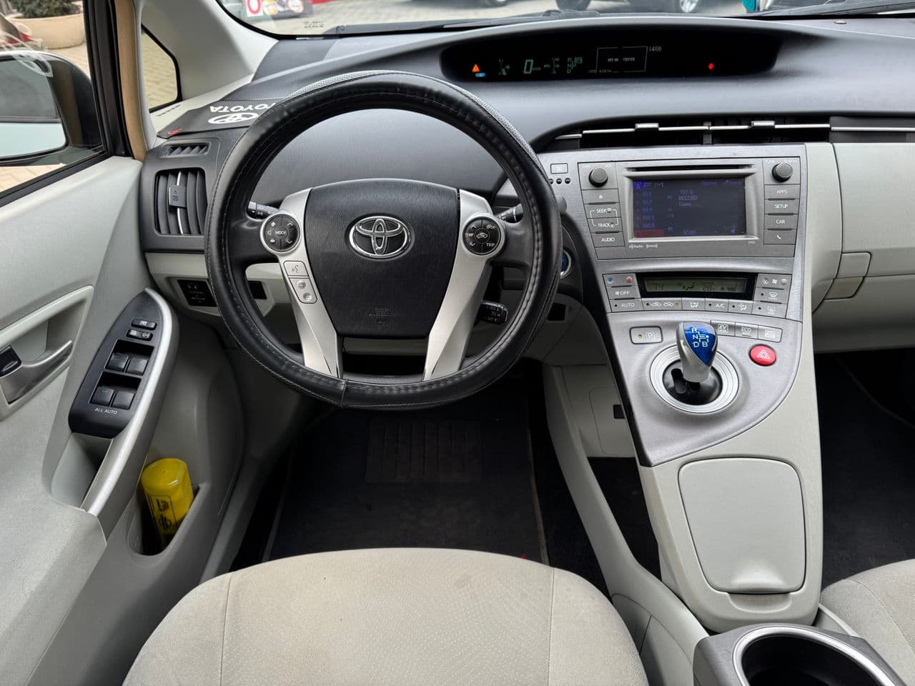 Toyota Prius 2014 — Миниатюра 11