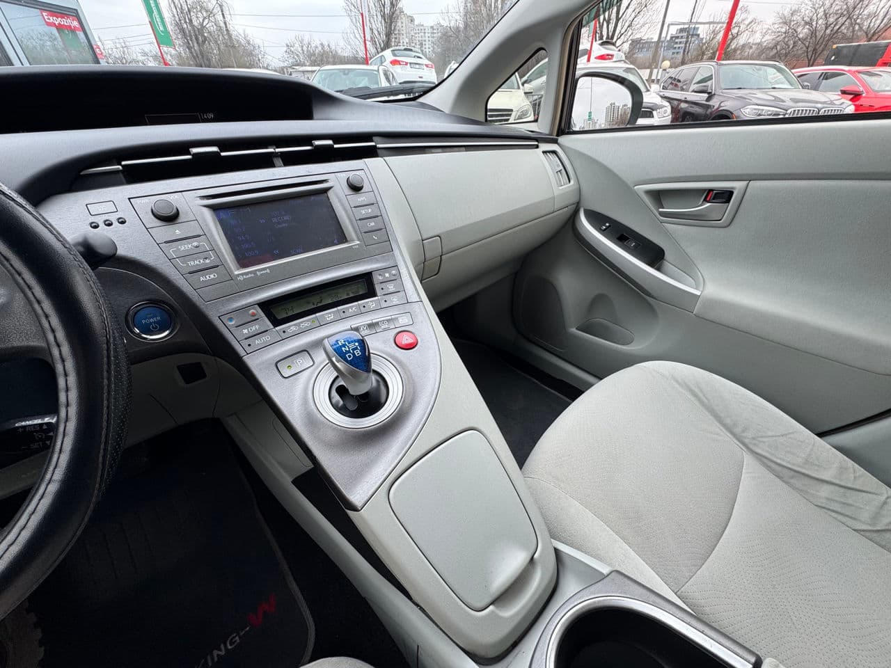 Toyota Prius 2014 — Миниатюра 16
