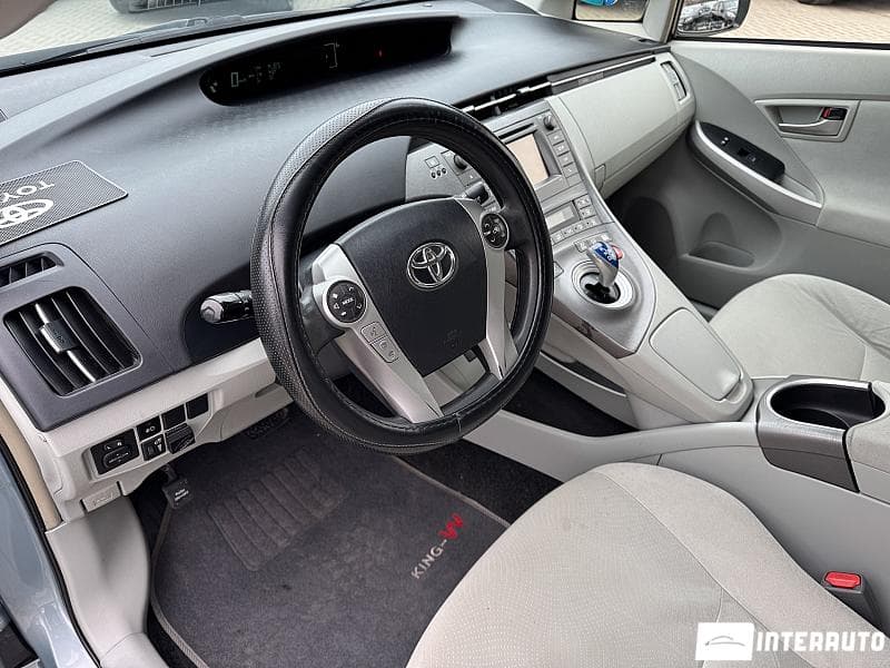 Toyota Prius 2014 — Миниатюра 10