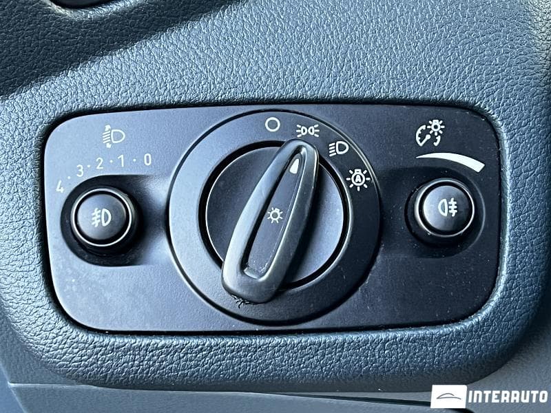 Ford Grand C-MAX 2015 — Миниатюра 15