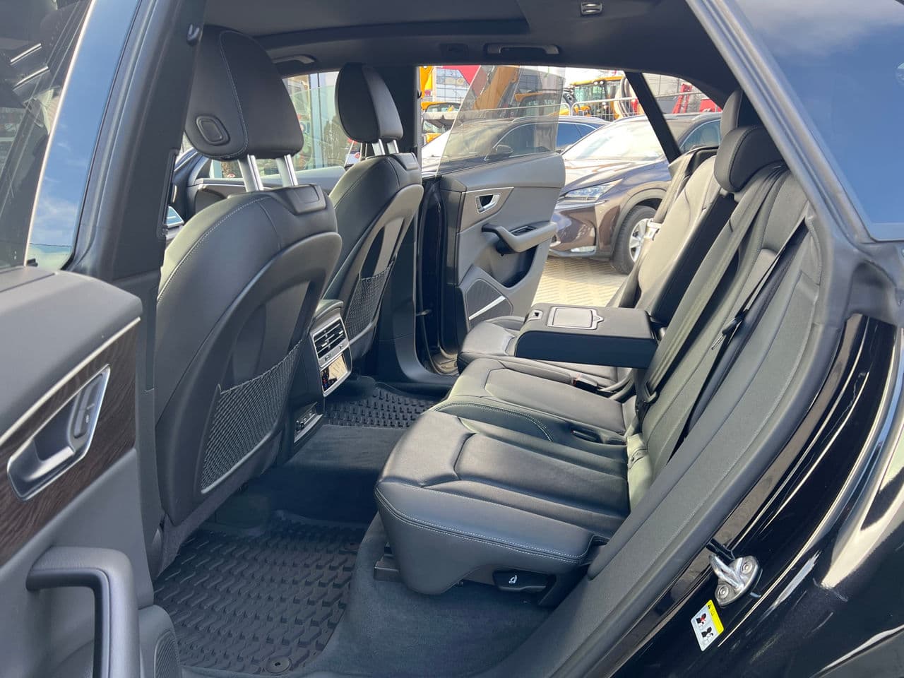 Audi Q8 2020 — Миниатюра 15
