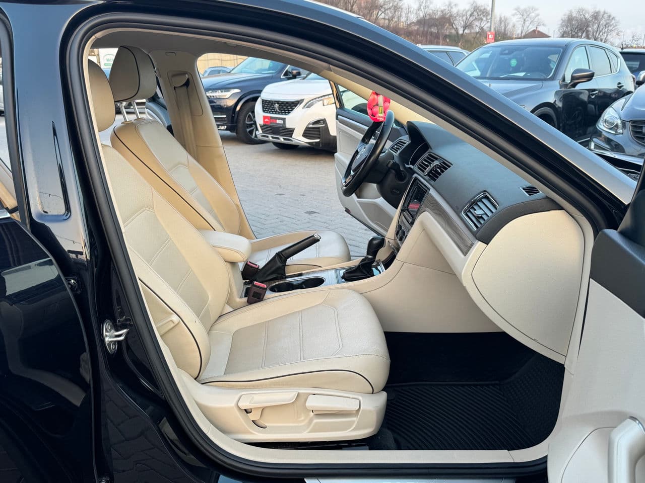 Volkswagen Passat 2017 — Миниатюра 16