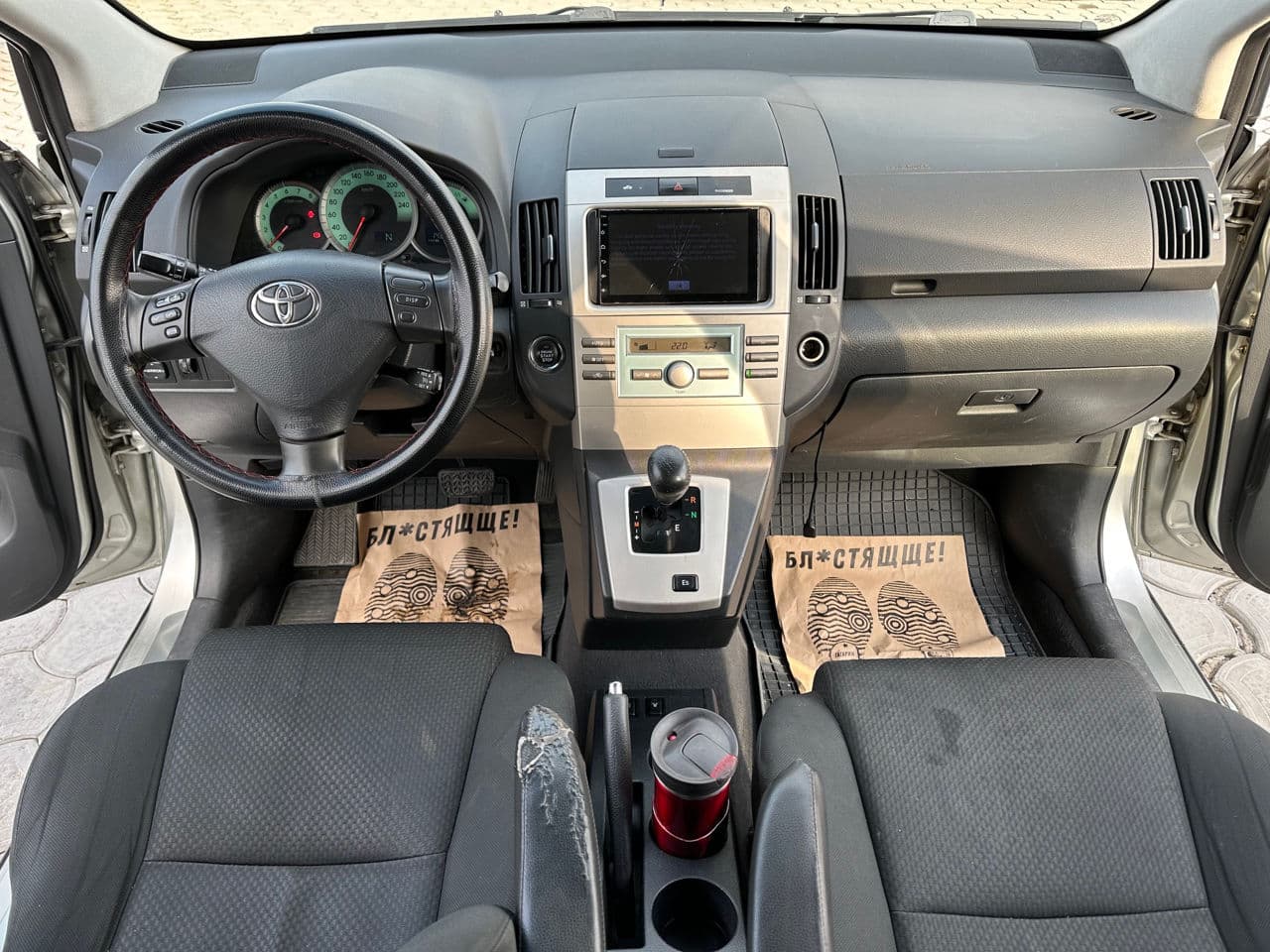 Toyota Corolla Verso 2005 — Миниатюра 7
