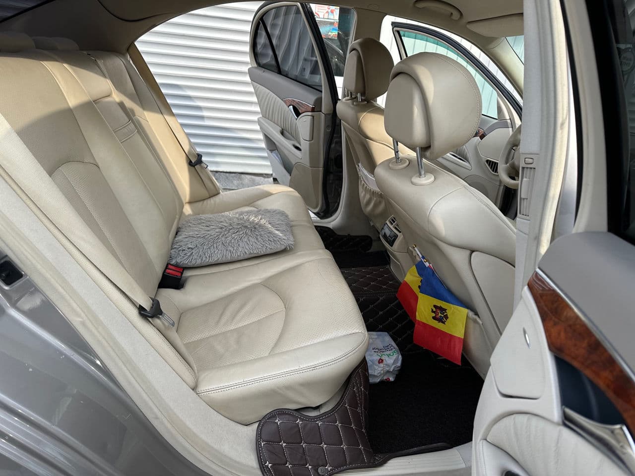 Mercedes E 280 2005 — Миниатюра 16