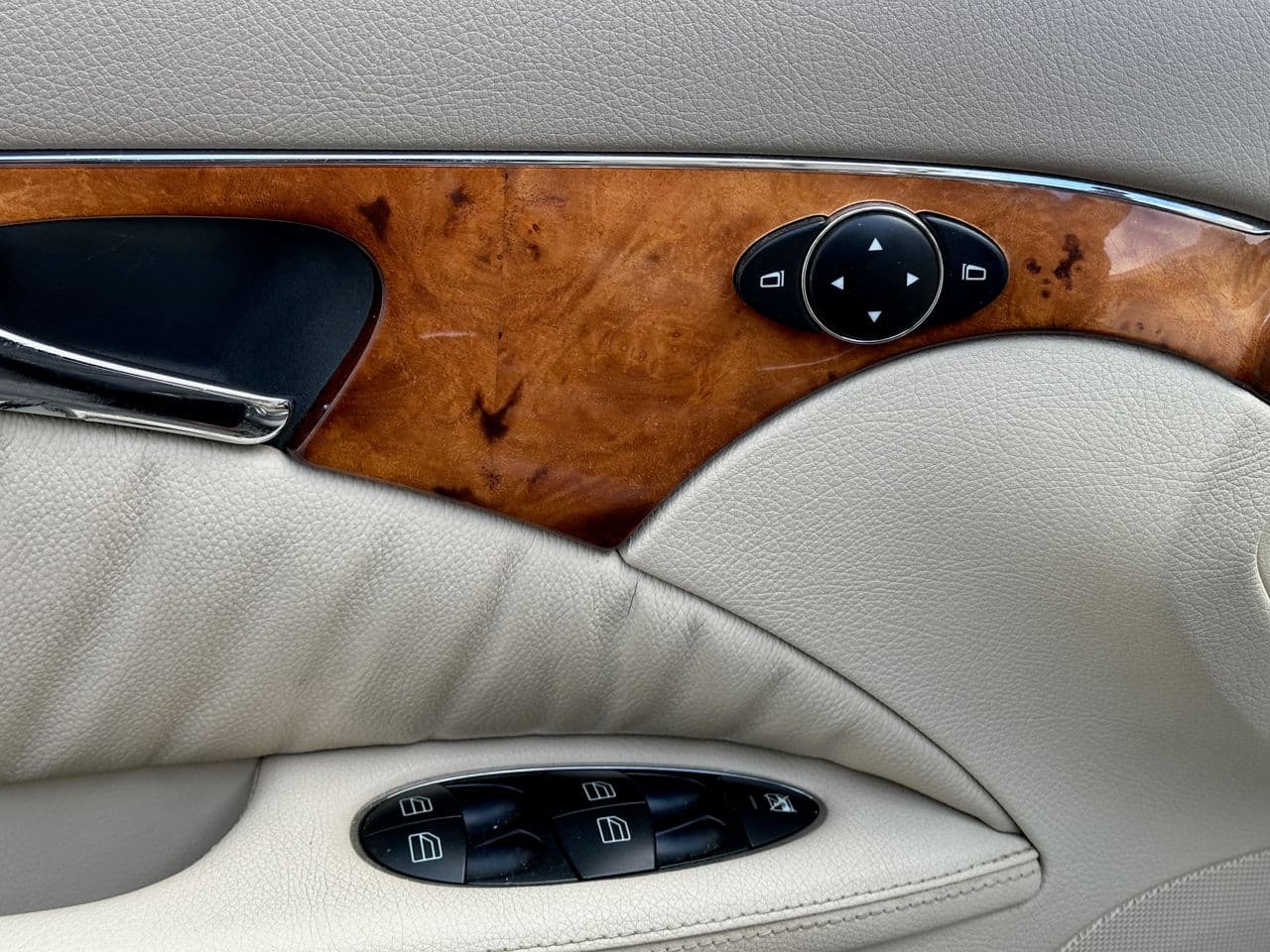 Mercedes E 280 2005 — Миниатюра 14