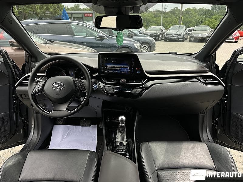 Toyota C-HR 2018 — Миниатюра 6