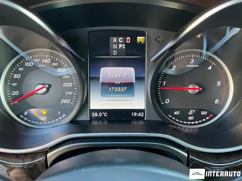 Mercedes V 250 2019 — Миниатюра 10