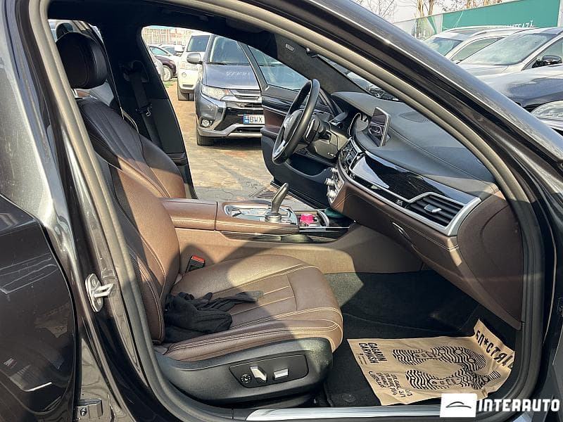 BMW 740 2019 — Миниатюра 23